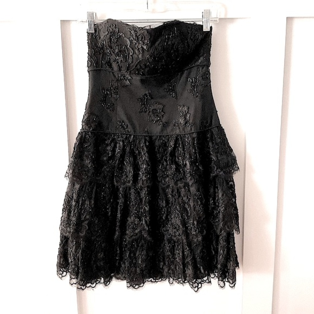 Laundry by Shelly Segal Strapless Beaded Cocktail Dress 0-2P Pristine